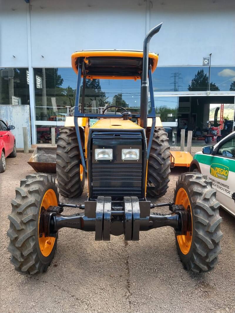 TRATOR VALTRA 685 - ANO 1999 - 4X4 - "VENDIDO"